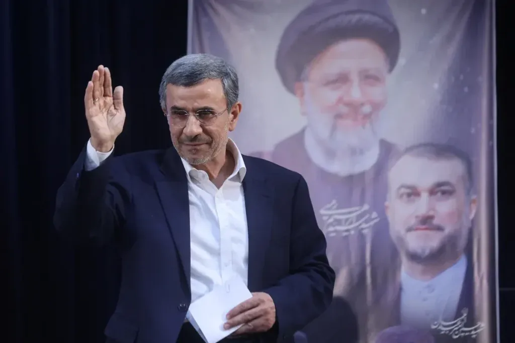 محمود احمدی‌نژاد