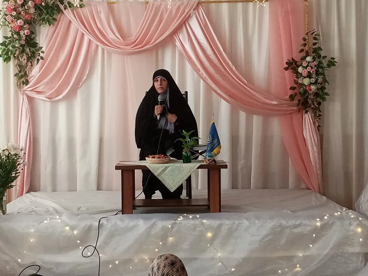 حضرت زینب(س) با صبر و ایستادگی، حقیقت را در میان طوفان حوادث زنده نگه داشت