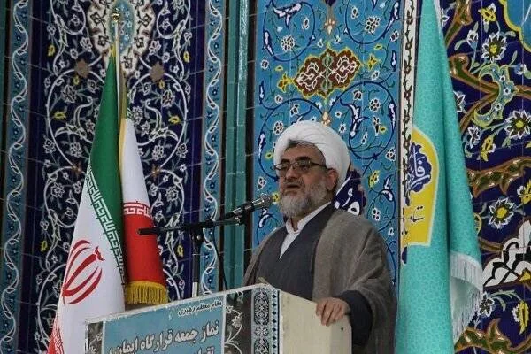 بصیرت و اخلاص فاطمی، معیار تشخیص مسیر حق از انحراف است