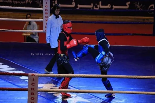 دختر بوکسور چهارمحال و بختیاری قهرمان کشور شد
