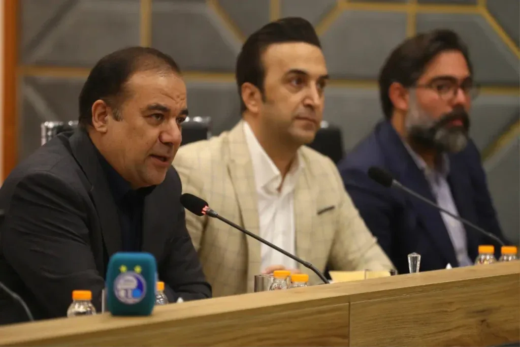 بیوگرافی مصطفی متدین
