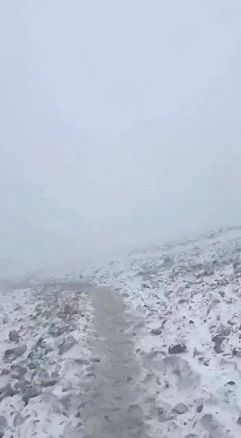 ببینید | دماوند در قلب تابستان سفیدپوش شد!