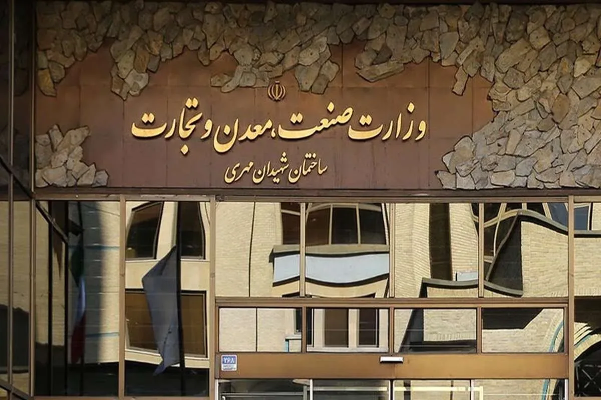 واردات خودرو متوقف نشده است / محدودیت جدید فقط شامل افراد مقیم میشود