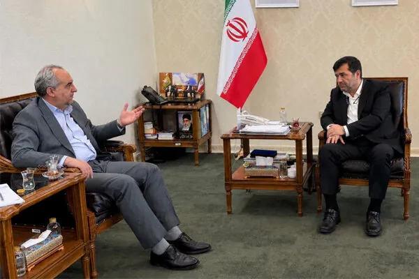 سرمست خواستار رسیدگی به اتفاقات دیدار تراکتور و ملوان شد