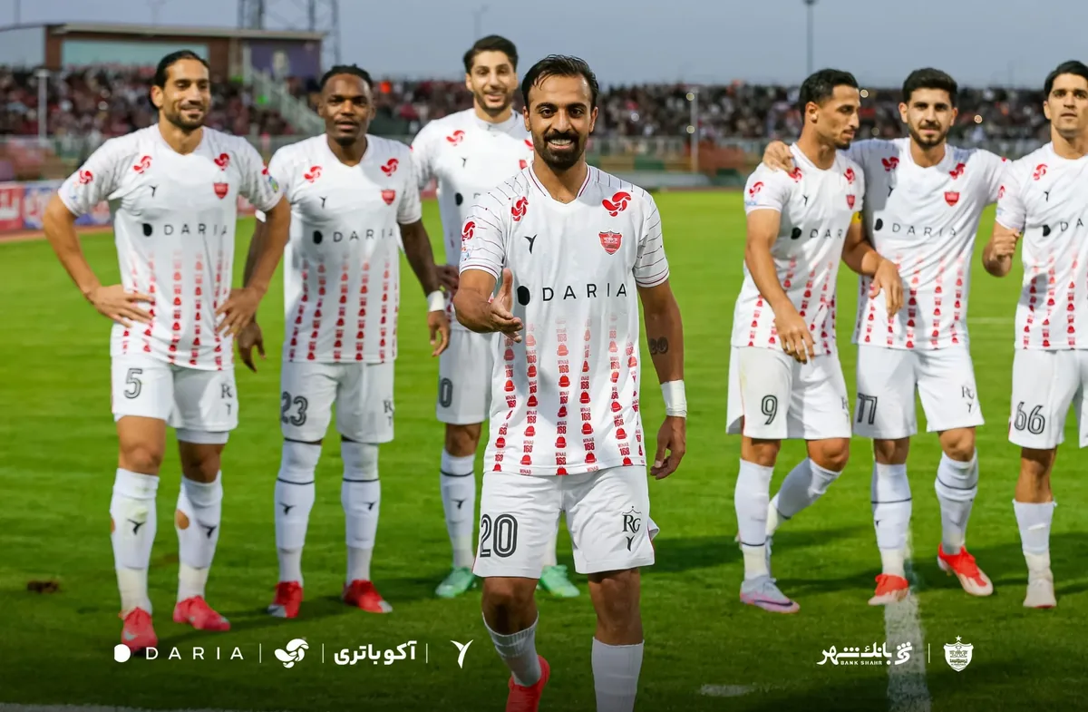 برد بیدردسر شاگردان تارتار؛ مس ۱۰ نفره حریف پرسپولیس نشد/ صدر، سُرخ ماند