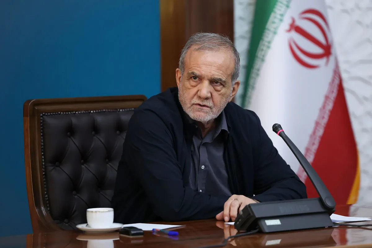 رئیس جمهور: گسترش همکاریهای و تقویت اعتماد و همدلی، زمینه ساز توسعه روابط دو کشور است