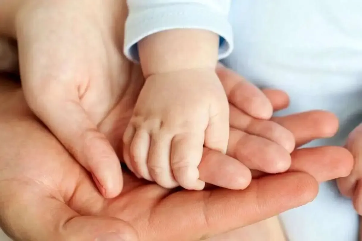 تاثیر اقتصاد کلان بر تصمیم فرزندآوری