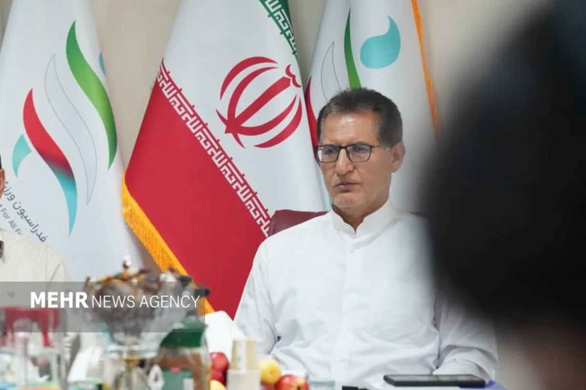علی خلیلی: همزمان با بدرقه رهبر شهیدمان با رهبر جدید هم بیعت میکنیم