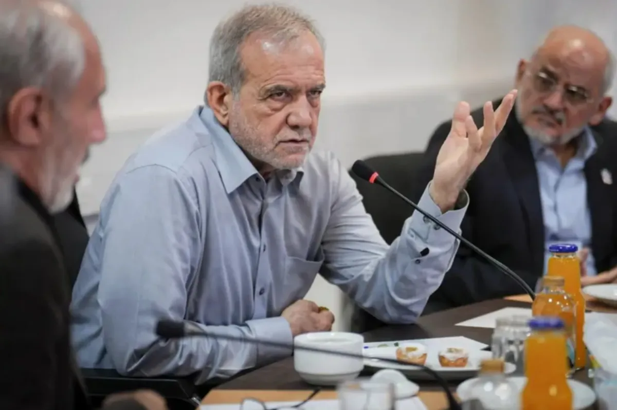 پزشکیان: با ابرچالش مواجه نیستیم، کار از آن هم گذشته/ ترامپ رسماً میگوید من نفت و گاز ایران را میخواهم بگیرم، اما نمیگذارند