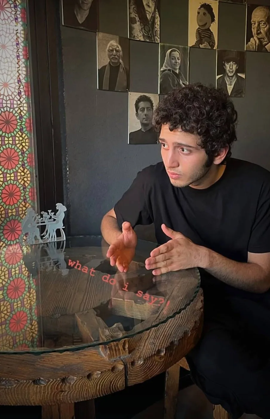 مهدیار شاه محمدی در کافه