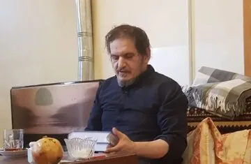 خاطرات هاشمی ۱۸ مهر ۱۳۸۲: حسین خمینی اخیراً گفته، اگر از طرف دفتر رهبری به او تأمین بدهند، به ایران برمیگردد