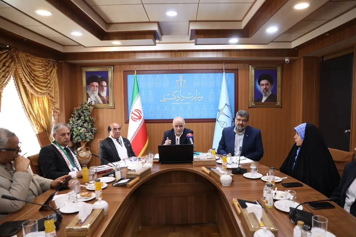وزیر دادگستری: وکلا باید متجاوزان آمریکایی و اسرائیلی را تعقیب قضایی کنند/عبدلیانپور: همکاریهای حقوقی بین المللی باید به اقدامات عملی برای پیگیری جنایات جنگی منجر شود