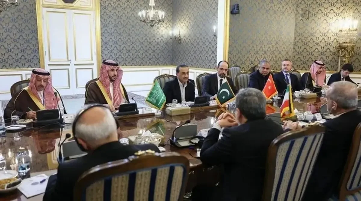 عربستان سعودی از ترامپ خواست در حمله به ایران عجله نکند