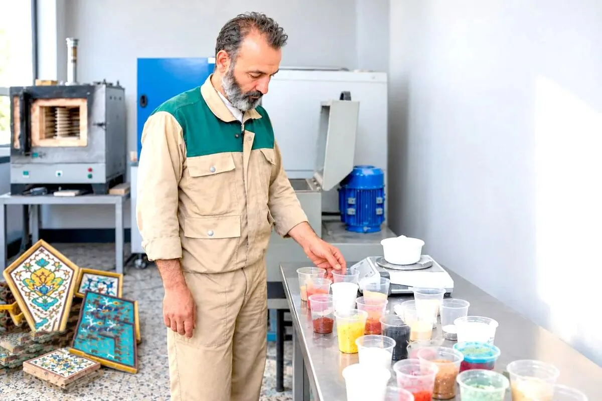 فراتر از نقش و نگار؛ کاشیهای حرم چگونه با نیت خدمت تولید میشوند؟