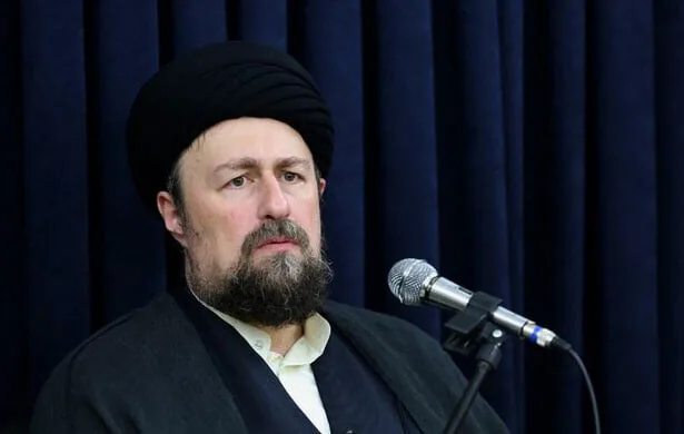 سید حسن خمینی: ما از مشکلات سرافراز بیرون خواهیم آمد / قرار نبود زور در دنیا عامل تعیینکننده باشد، بلکه قرار بود نهادهایی حقوقی در دنیا تشکیل شوند که جلوی اینطور کارها را بگیرند / دولتمردان پاکستان نیز خیلی زحمت کشیدند که آتش اختلافات را پایین بیاورند