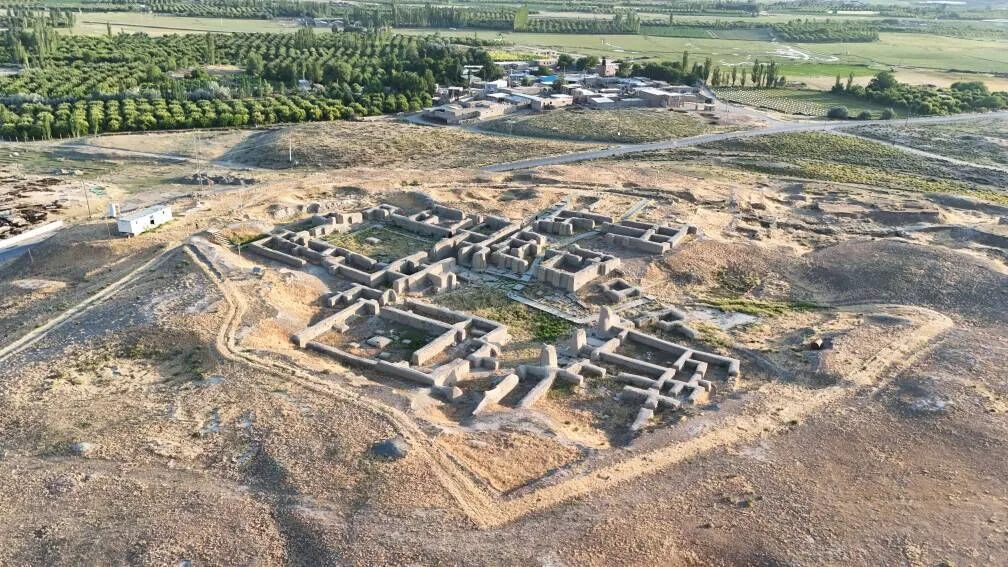 روستای تاریخی حسنلو ظرفیتهای ارزشمند برای رونق گردشگری در شمالغرب کشور دارد