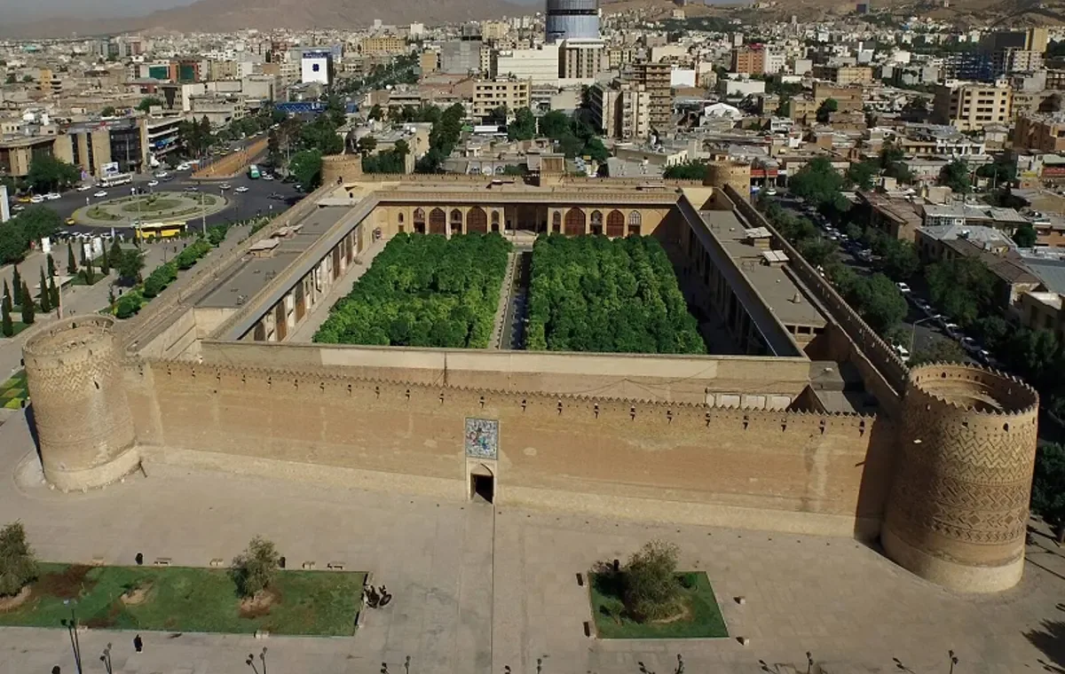 ارگ کریم خان کجاست؟ آدرس و مسیر دسترسی