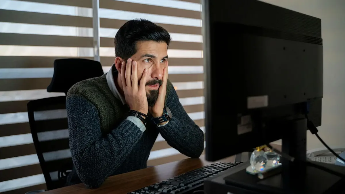 وقتی ترس از اخراج از شغل به خانه می رسد/ چه بر سر تمرکز و خانواده می آید؟