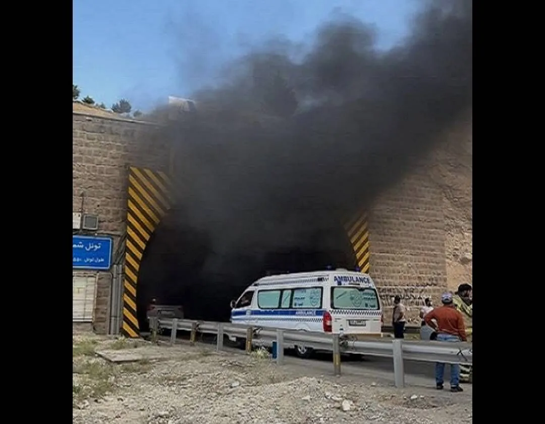 حریق خودروی دنا در تونل جاده کندوان پنج مصدوم داشت
