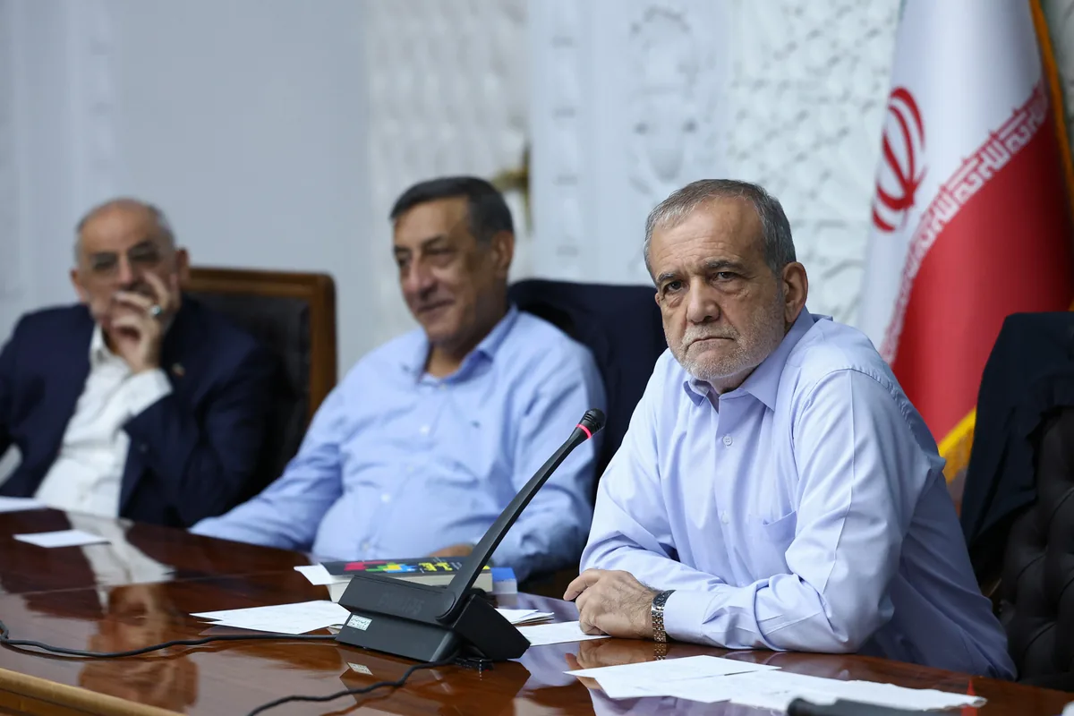 پزشکیان: امروز از واردات بنزین بی‌نیاز شده‌ایم