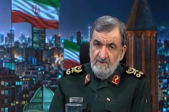 رضایی: مردم ایران نباید هزینه خدمات به کشورها در تنگه هرمز را بپردازند