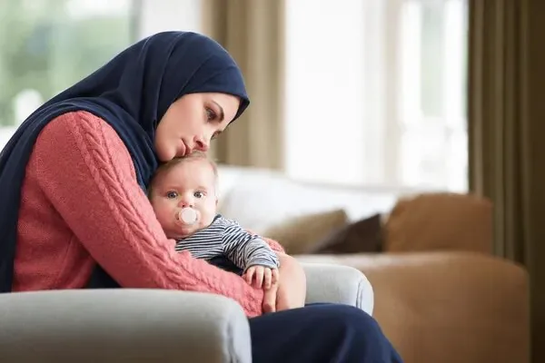 چطور مادری شاد و پرانرژی باشیم؟ ۱۵ راهکار ساده برای غلبه بر خستگی و استرس