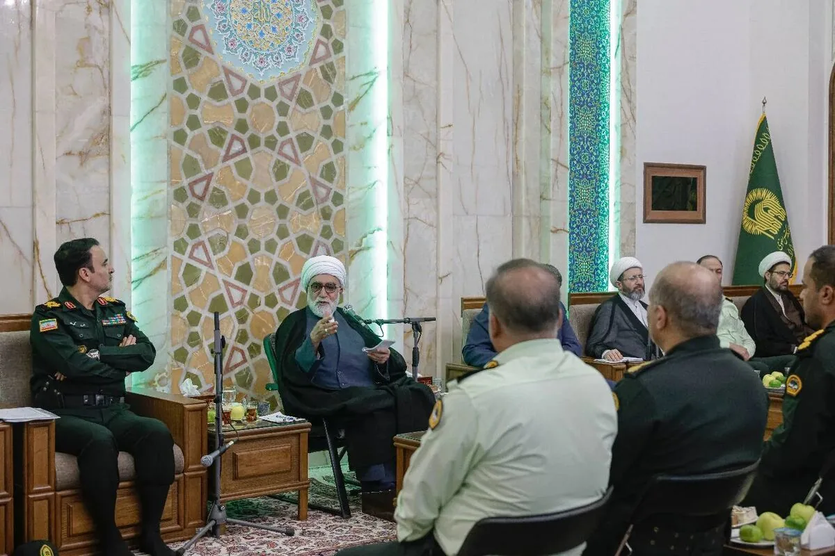 نیروهای انتظامی پشتوانه آرامش مردم و رزمندگان است