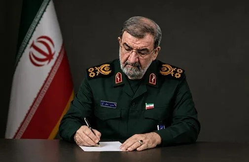 محسن رضایی: کسانی که تاریخ را پیش میکشند، آماده تکرار آن باشند