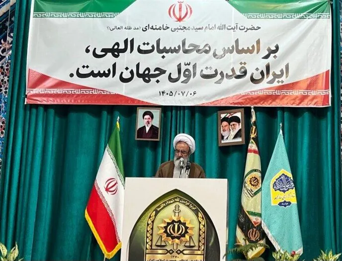 عضوخبرگان: دشمن با فشار اقتصادی به دنبال ایجاد فاصله میان مردم و نظام است