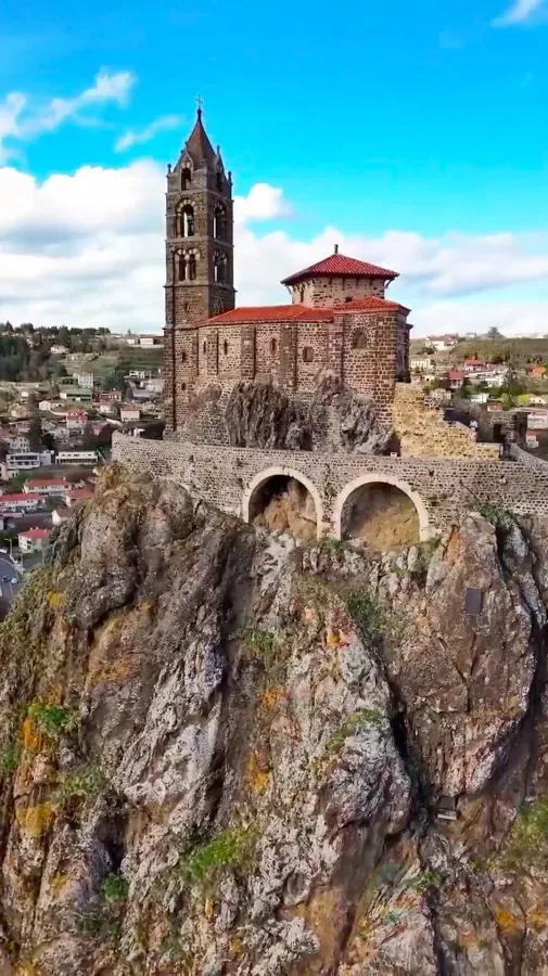 کلیسا