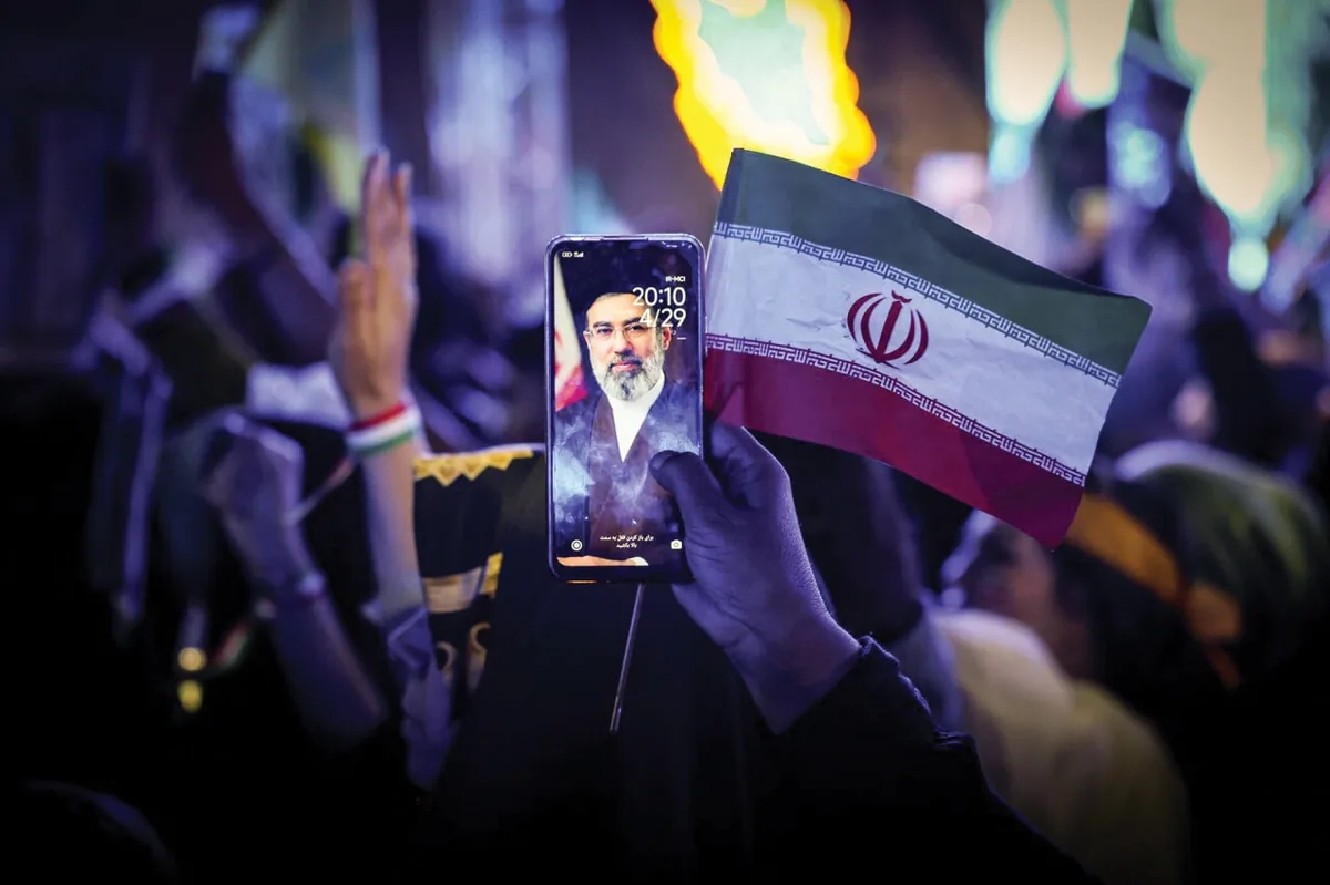 ۳دیدار مهم اخیر با آیتالله سیدمجتبی خامنهای؛ فرمان ایران جدید چیست؟