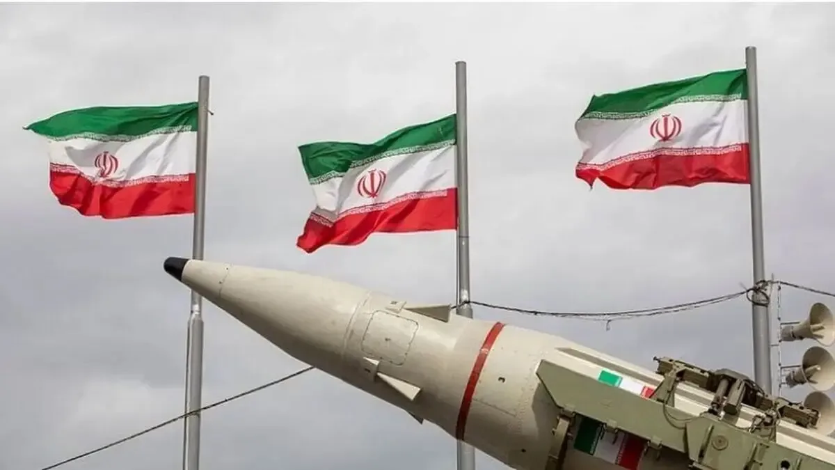 ایران برای مقابله با حمله احتمالی آمریکا، استحکامات مواضع حساس را تقویت میکند