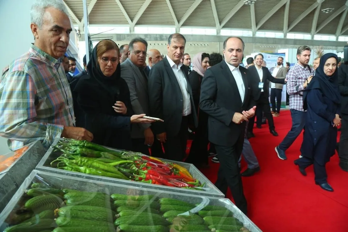 بازدید وزیر جهاد کشاورزی از نهمین نمایشگاه کشاورزی آیفارم