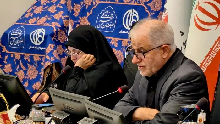 آمارنامه اصفهان ۱۴۰۴ رونمایی شد