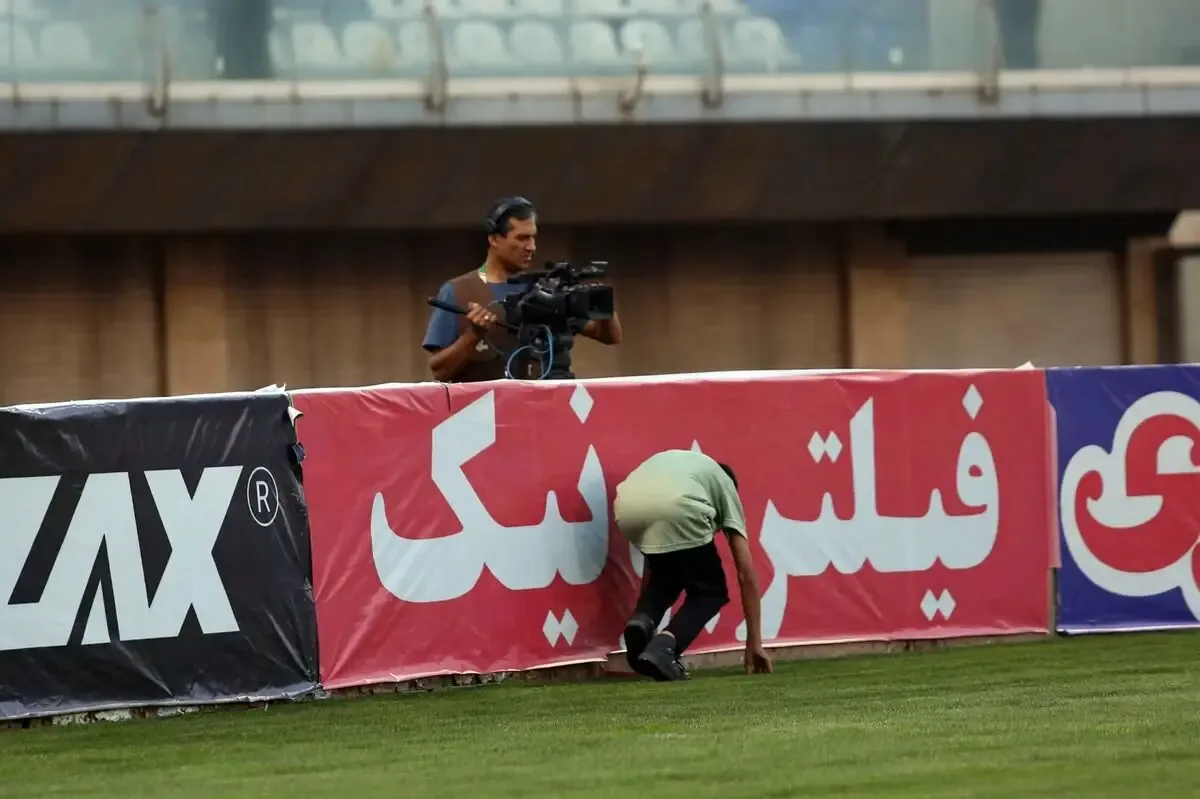 شکار لحظهها؛ حرکت پسر توپجمعکن خبرساز شد