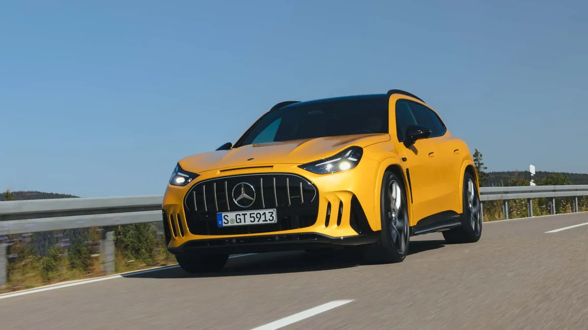 خودروی Mercedes-AMG GT معرفی شد؛ قدرت ۱۱۵۳ اسب بخار و سه موتور برقی