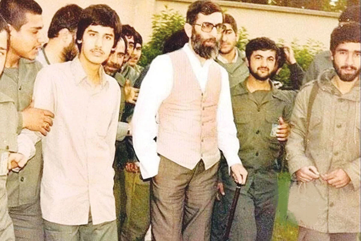 زوایای کمتردیدهشده از مشهدِ آقای شهید