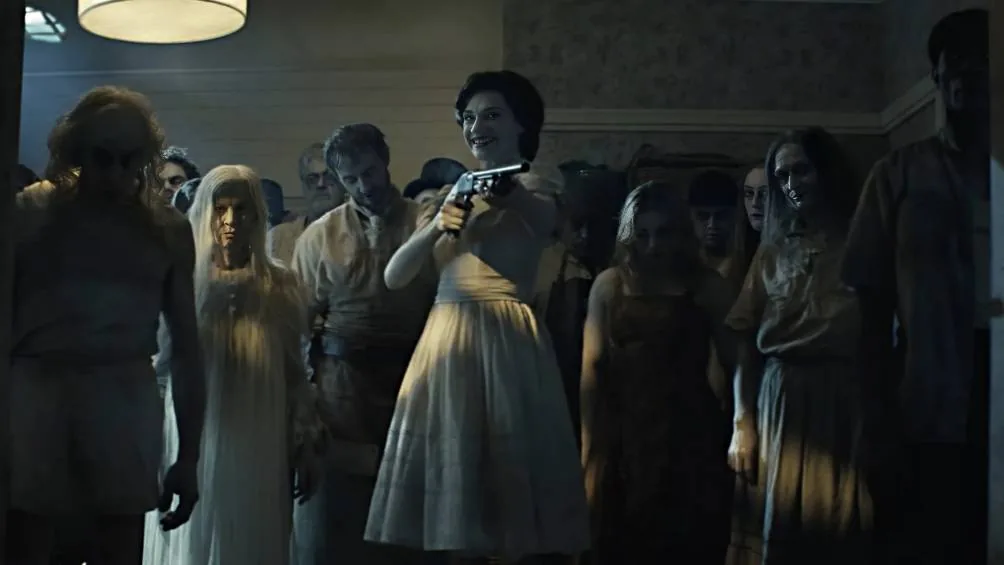 نقد فیلم Insidious out of the Further | قایم‌باشک با ارواح