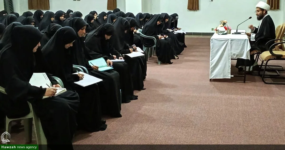 ۱۰ اصل اساسی تربیت جامع طلاب در پرتو اندیشه‌های رهبر شهید
