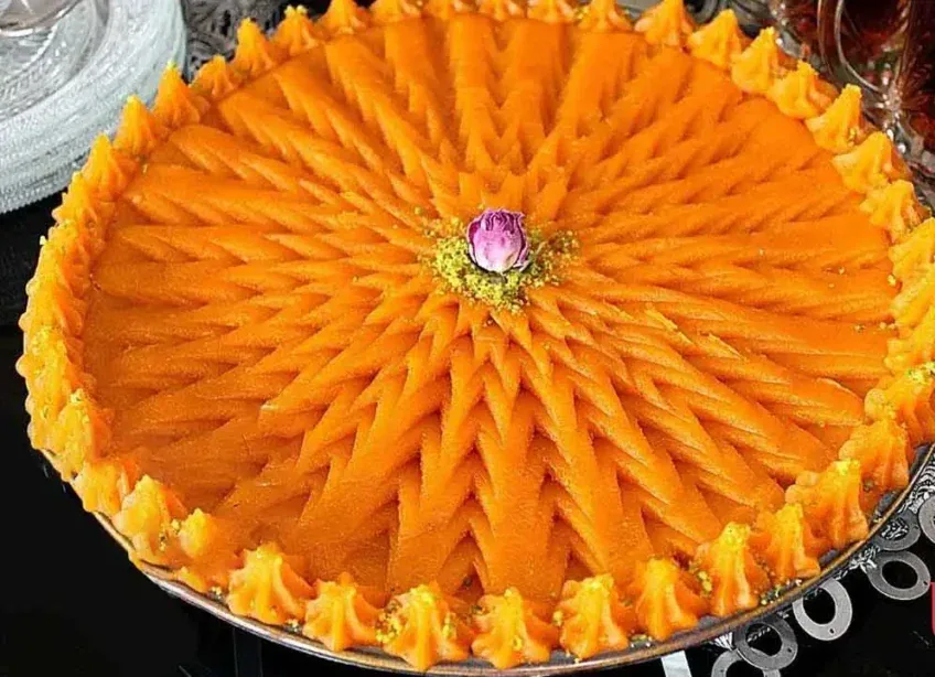 تزیین حلوا با چاقو