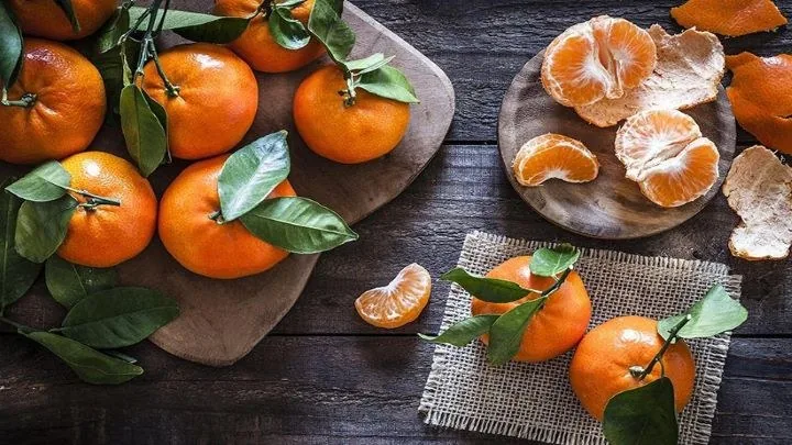 نحوه تشخیص نارنگی شیرین و بدون دانه