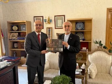 سفیر ترکیه با علی اکبر صالحی دیدار کرد