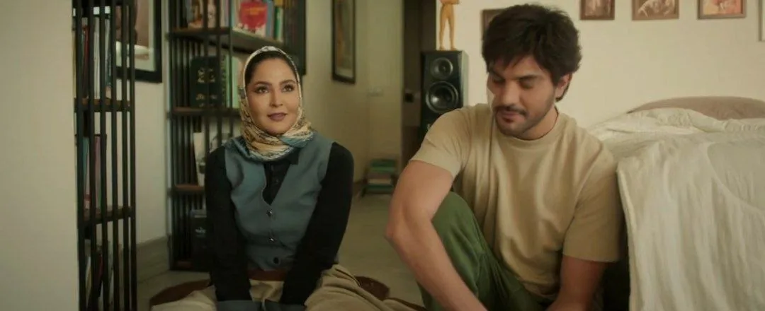 دکور اتاق خواب سینا مهراد با حضور گرم ستایش رجایینیا! - چیدانه