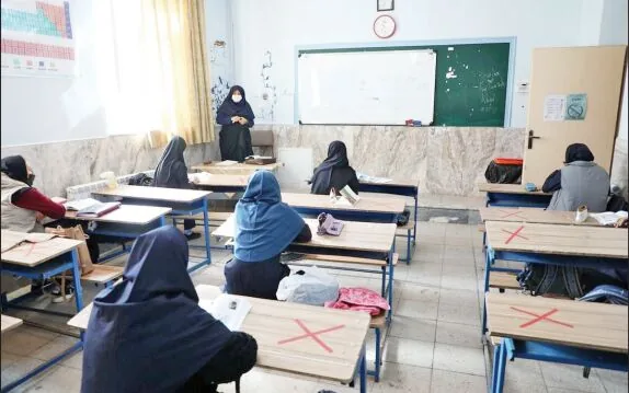 مدارس کیش یک هفته دیگر هم مجازی شدند