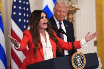 کاخ سفید رسماً خواستار استعفای سفیر آمریکا در یونان شد / پایان کار کیمبرلی گیلفویل در میانه رسوایی مالی