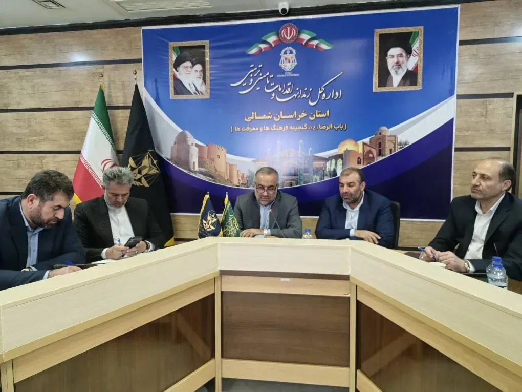 رئیس سازمان زندانها: پیگیر مسائل معیشتی و رفاهی همکاران خواهیم بود