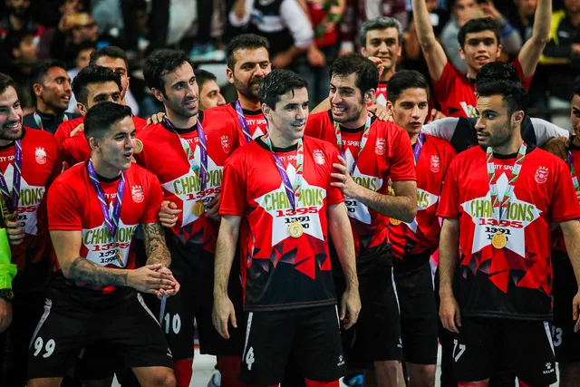 باشگاه گیتی‌پسند