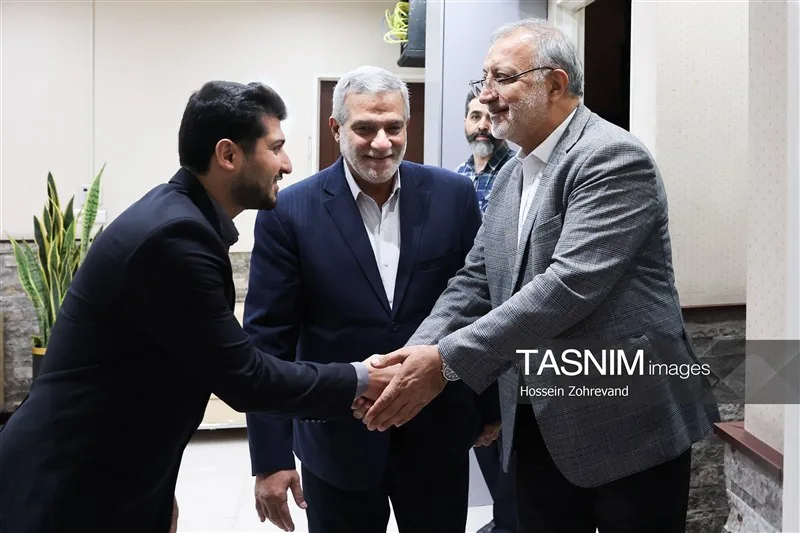 حضور شهردار تهران در خبرگزاری تسنیم