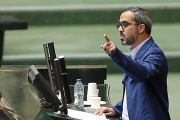 نماینده مجلس: مخالفت من با وزیر پیشنهادی دفاع ناظر بر برنامهها و جهتگیریهاست