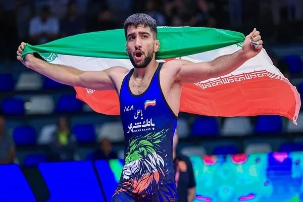 پیام احمدی اولین فینالیست لقب گرفت؛ یک طلا در انتظار کشتی فرنگی